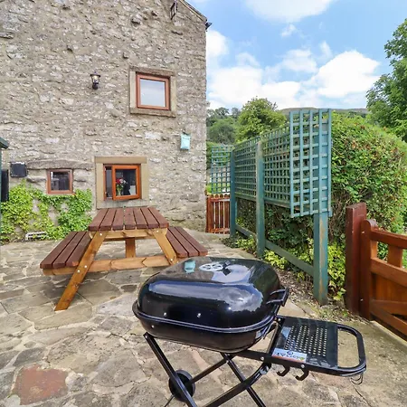 Battery Barn سكيبتون